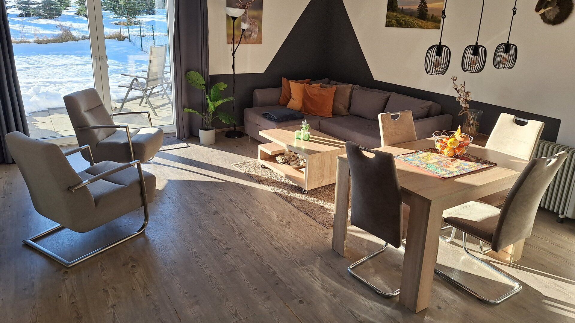 Zwei Zimmer Wohnung mit eigeneTerrasse in Küstelberg/Winterberg, Medebach